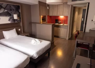 B&B Home Caen Centre Gare (Ex: city'O appart hotel)