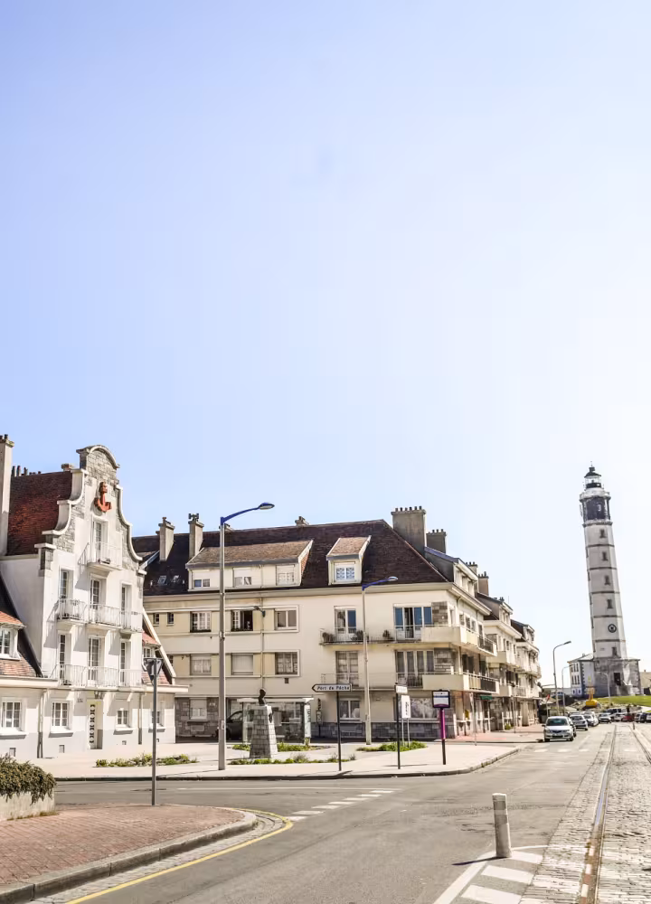 Phare de Calais, quartier du Courgain maritime