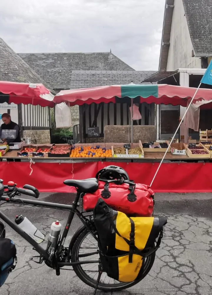 Marché sur La Vélomaritime