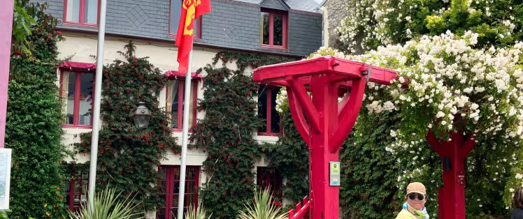 hotel-velomaritime-saint-vaast.jpg