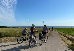 Eine hügeliger Radfernweg auf größtenteils kleinen Landstraßen mit Mischverkehr